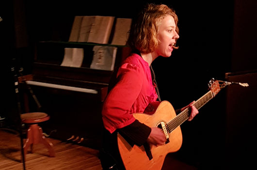 ZIMMER 16 - Johanna Zeul