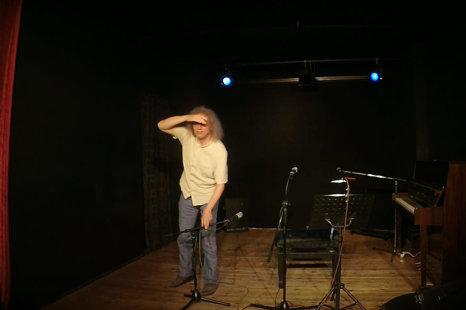 Zimmer-16---offene-Liederbühne---Lothar-Rosengarten